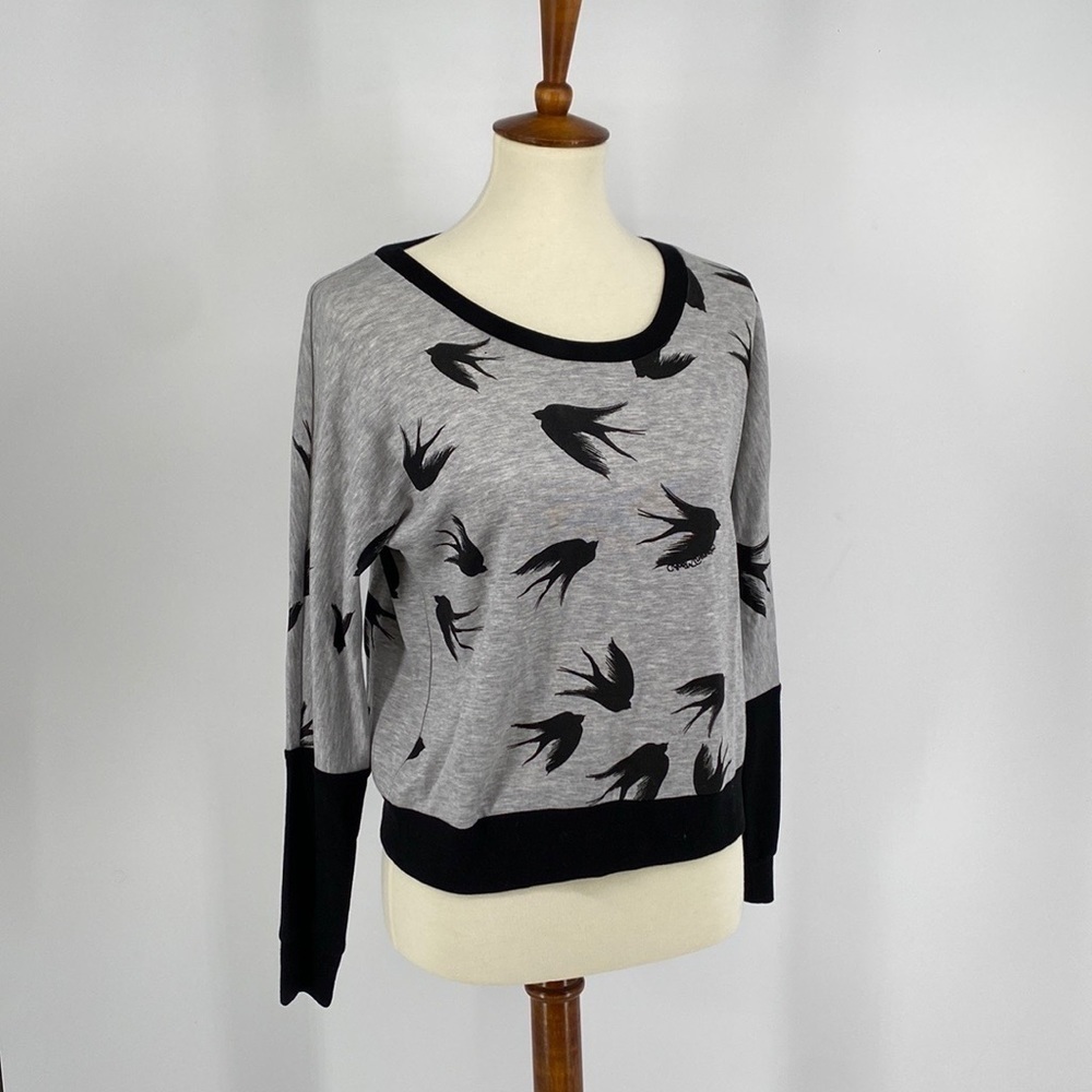 Andrea Jovine Gray and Black Bird Print Sweater